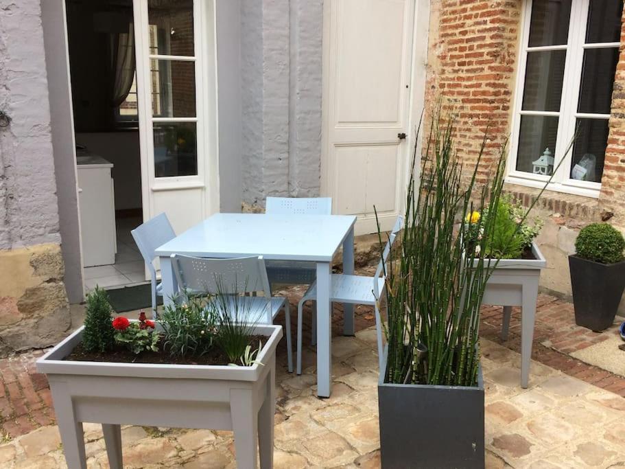 Le Logis De Pelagie Villa นูฟชาเตล-ออง-เบร ภายนอก รูปภาพ