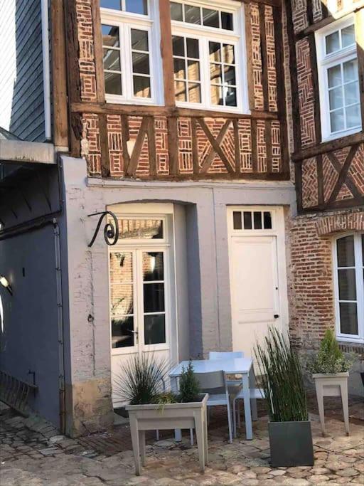 Le Logis De Pelagie Villa นูฟชาเตล-ออง-เบร ภายนอก รูปภาพ